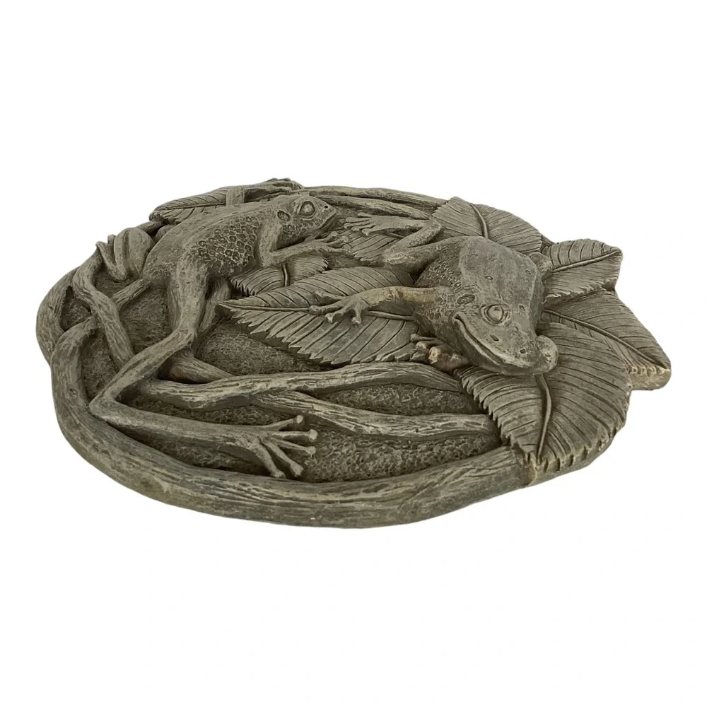 3D Frogs On Vines Round Hanging Step Stone Garden Plaque Decor Matte Slate Green - Picture 7 of 16